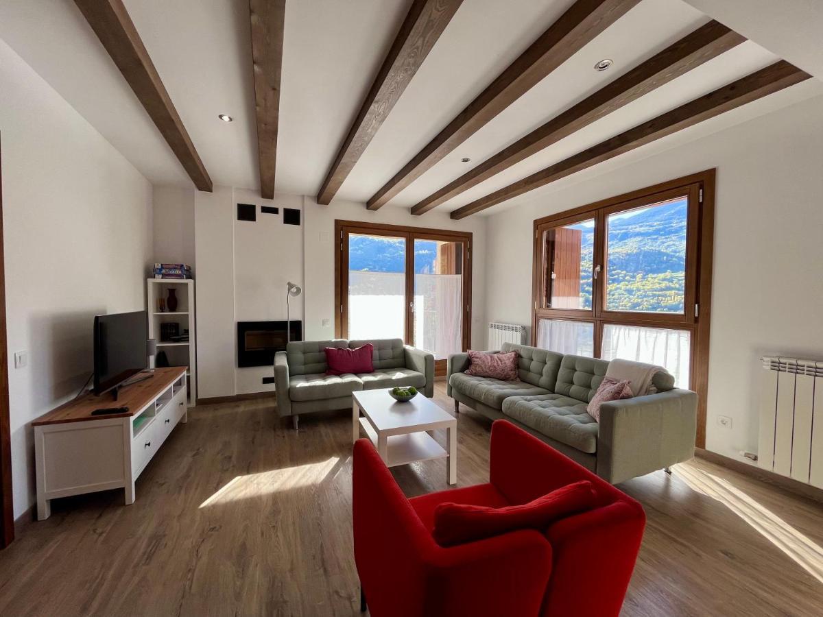 Bpirineos-Cregueena Бенаске Экстерьер фото